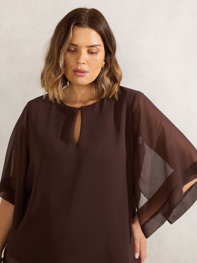 Live Unlimited Chocolate Keyhole Overlay Blouse - Imagem 2 de 3