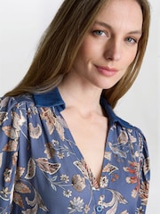 Gina Bacconi Regina Waisted Chambray Detail Dress - Imagen 5 de 6