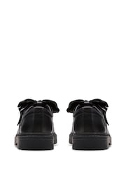 Clarks Black Wide Fit (G) Younger Girls Lorcam Bow Leather Shoes - Image 5 of 6