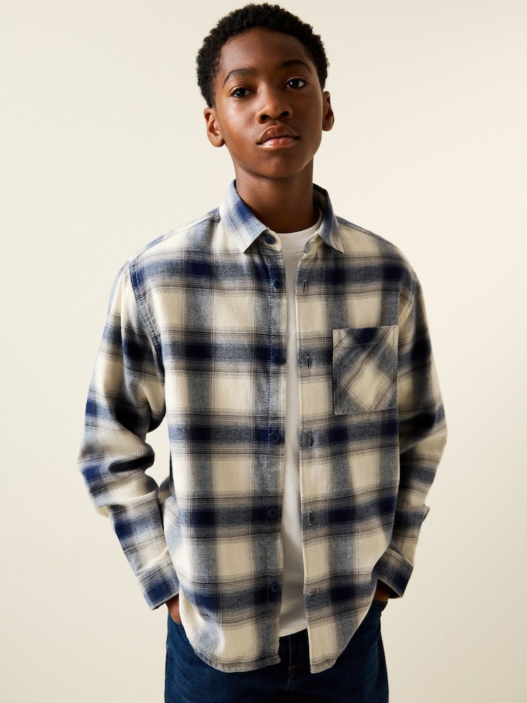 أزرق/بيج فاتح - قميص من القطن بكُم طويل ومزين بنقشة مربعات (3-16 سنة) - صورة 1 من 8