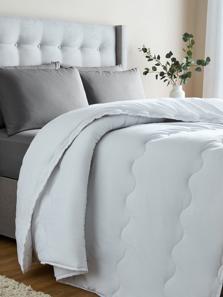 Silentnight Deeply Full 10.5 Tog Duvet - Image 1 of 1
