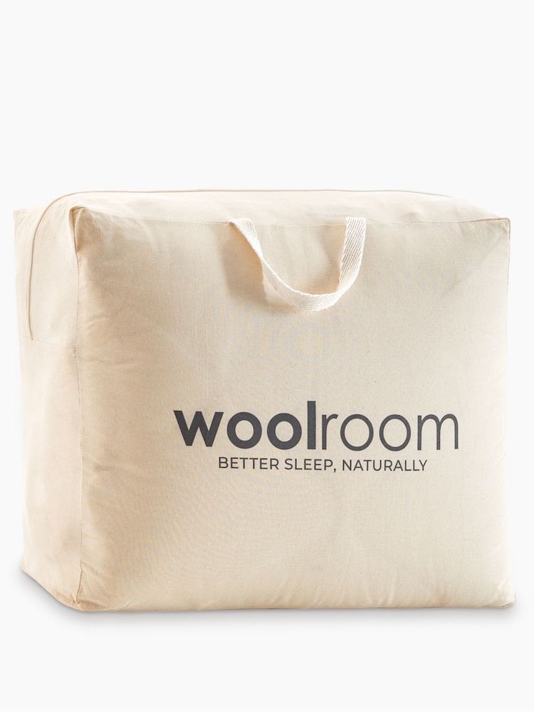 Woolroom Cream Deluxe Washable Light Wool Duvet - Image 4 of 4