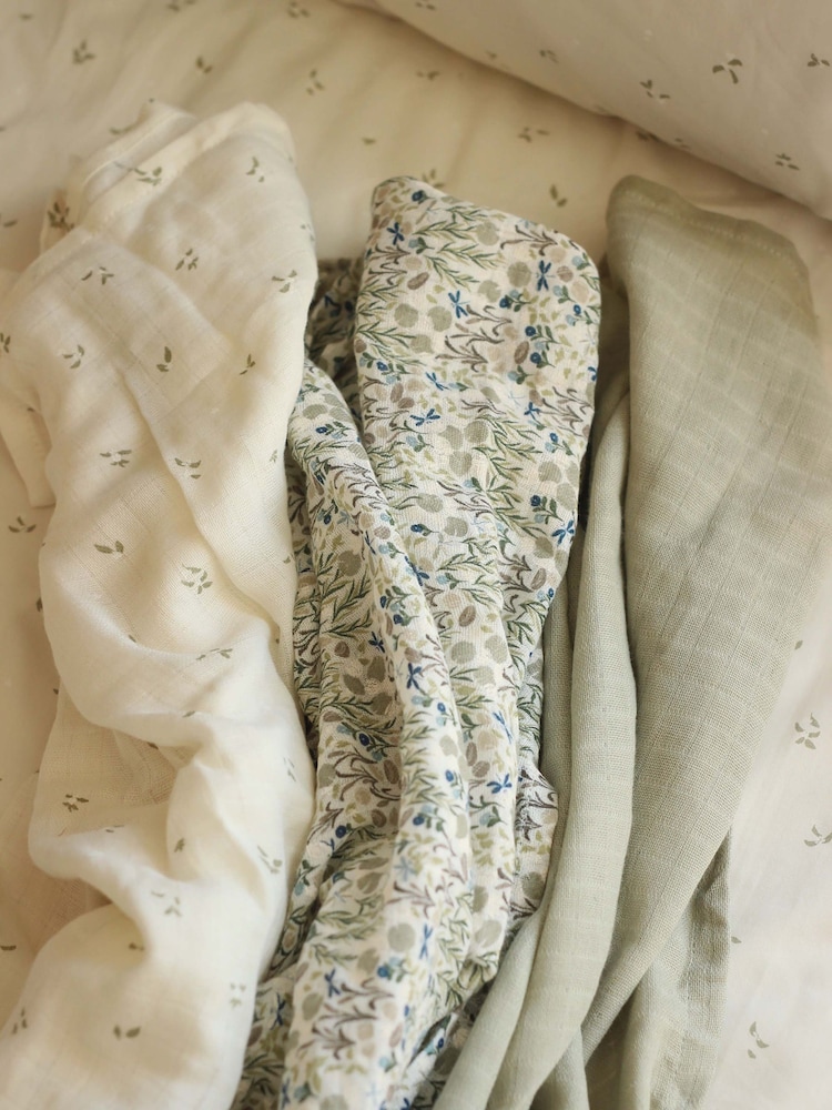 Avery Row Set of 3 Riverbank Muslin Squares - Image 2 of 5
