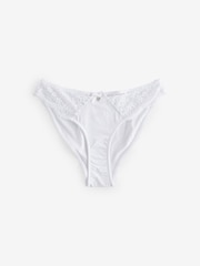 أبيض - حزمة من 5 سراويل داخلية بخامة ألياف دقيقة ودانتيل بقصّة رِجل عالية تشكيلة Paige من Boux Avenue - Image 5 of 5