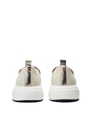 Blanco - Moda in Pelle Basil Sporty Sole Chain Shoes - Imagen 3 de 4