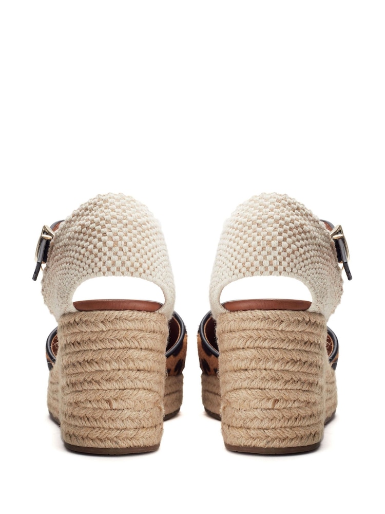Moda in Pelle Earll Closed Toe Quilted Espadrilles Shoes - Image 4 of 5