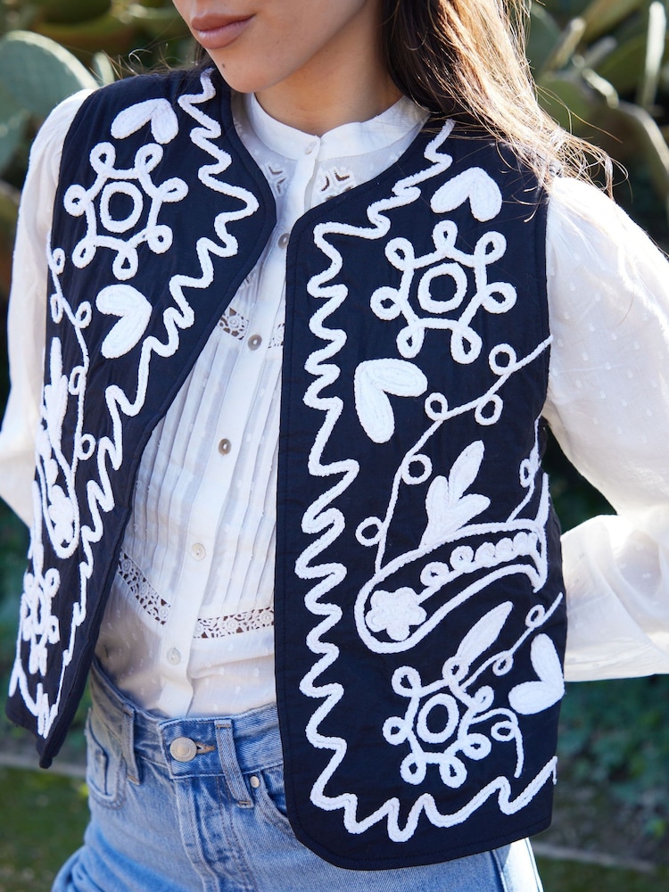 Threadbare Black 100% Cotton Cornelli Embroidered Gilet - Image 4 of 4