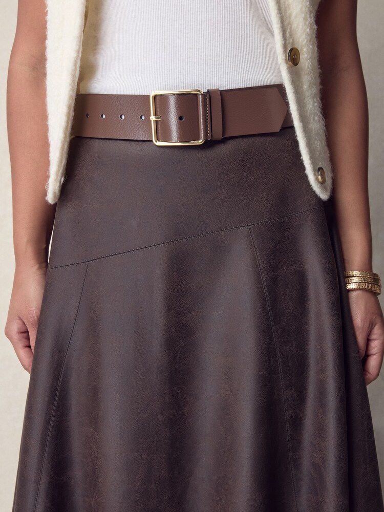 Mocha Brown Premium Made In Italy Wide Leather Belt - Image 6 of 6 Mocha Brown Premium Made In Italy Wide Leather Belt - Image 6 of 6