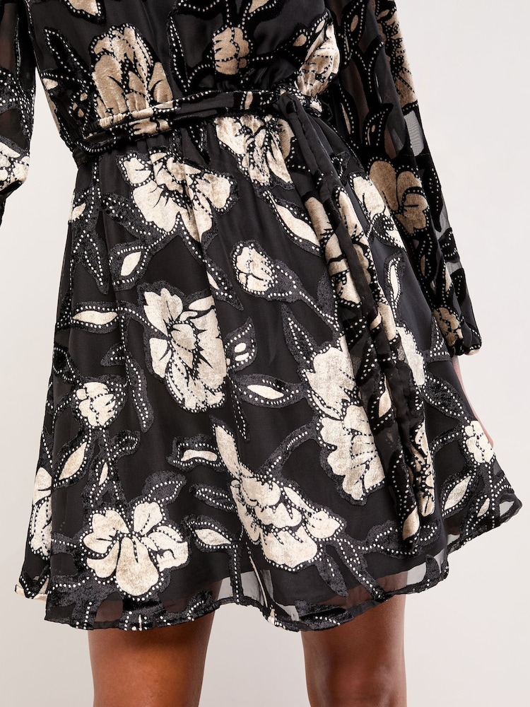 Lipsy Black Velvet Petite Mini Floral Print Woven Underbust Dress - Image 5 of 5