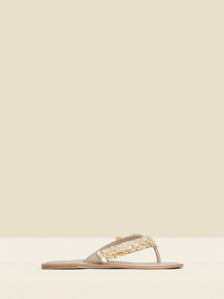 Sosandar Natural Shell Detail Leather Sandals - Image 2 of 5