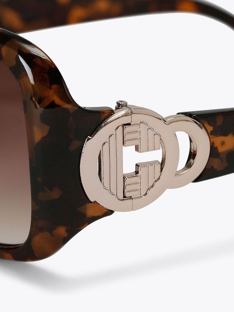 Carvela Oversized C Brown Sunglasses - Image 4 of 4