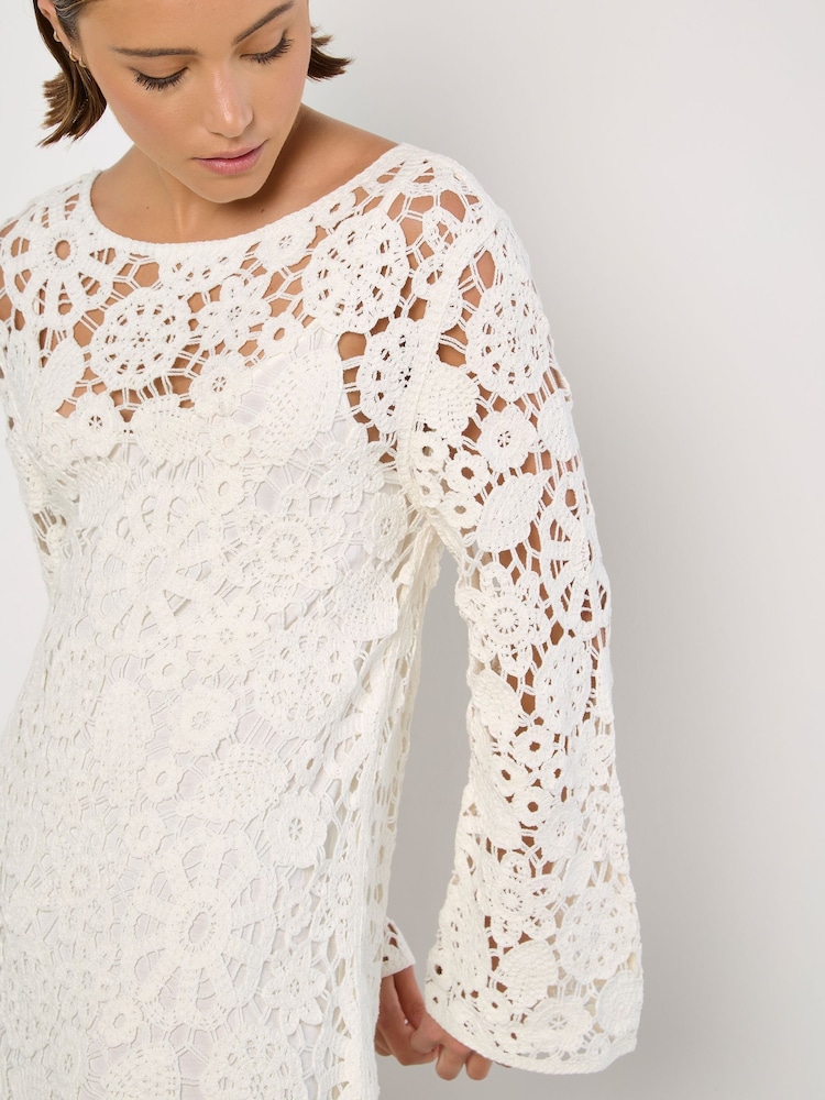 plus size white flare dress Zenzi Long Sleeve Crochet Mini Dress main image 0