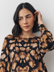 Animal Print Long Sleeve Crew Neck Blouse - Image 5 of 9