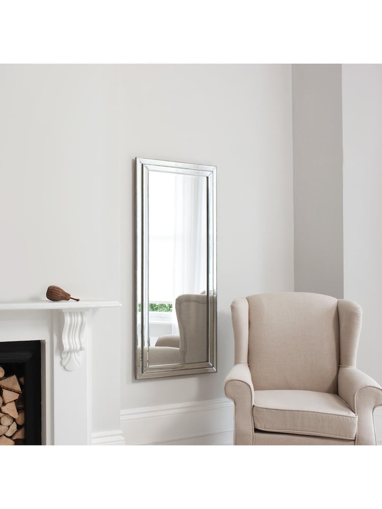 Gallery Home Silver Chamberlin Leaner Mirror - Image 1 of 2
