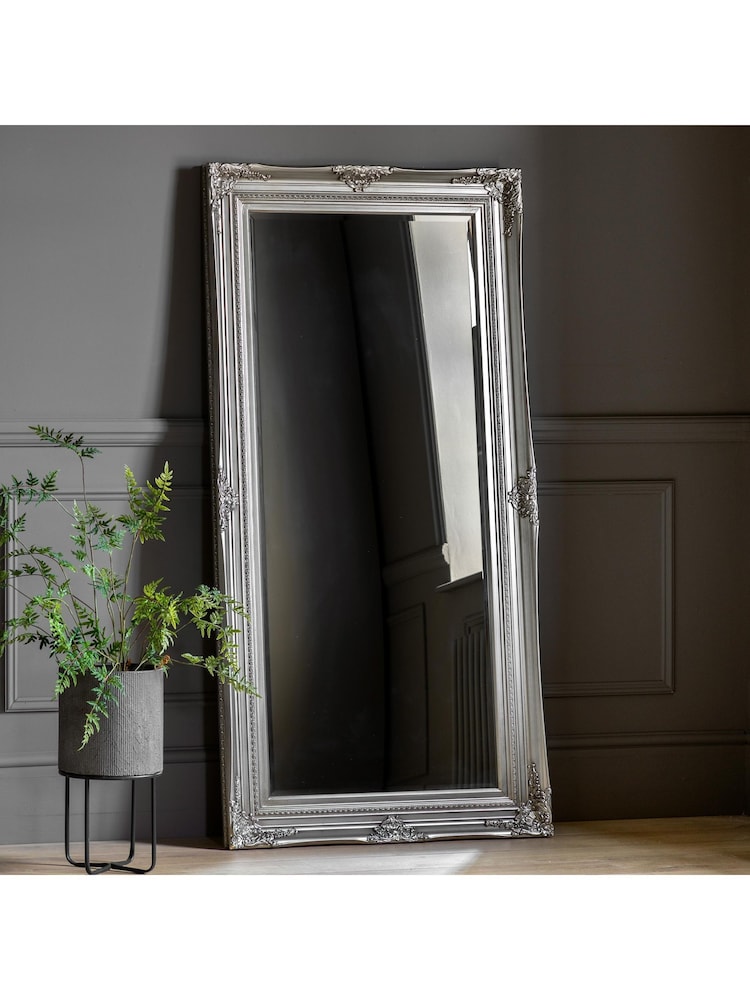Gallery Home Silver Hampton Leaner Antique Mirror - Image 1 of 5