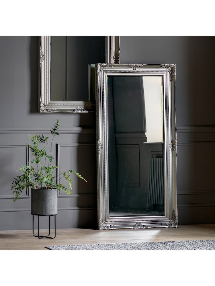 Gallery Home Silver Hampton Leaner Antique Mirror - Image 2 of 5