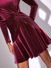 Rojo burdeos - Lipsy Sparkle Metallic Ruched Gathered Mini Dress - Imagen 3 de 4