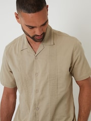 Threadbare Natural Pleat Detail Linen Blend Short Sleeve Shirt - Image 4 of 4