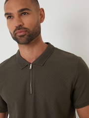 Khaki - Threadbare Textured Quarter Zip 100% Cotton Polo Shirt - Bild 4 von 5