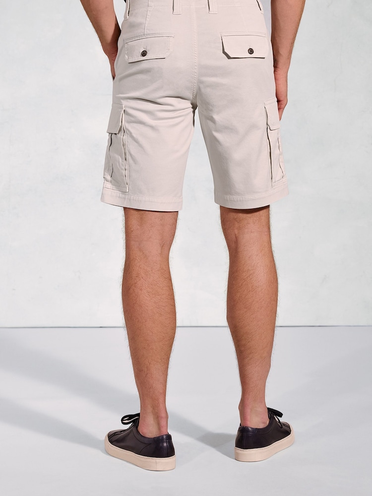 Brook Taverner Cream Stretch Cargo Shorts - Image 2 of 4