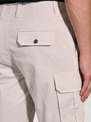 Brook Taverner Cream Stretch Cargo Shorts - Image 3 of 4