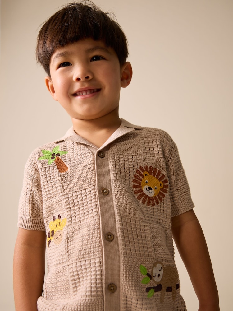 בגוון טבעי עם דוגמת ספארי - Character Revere Collar Knitted Polo Shirt (3mths-7yrs) - תמונה 1 מתוך 3