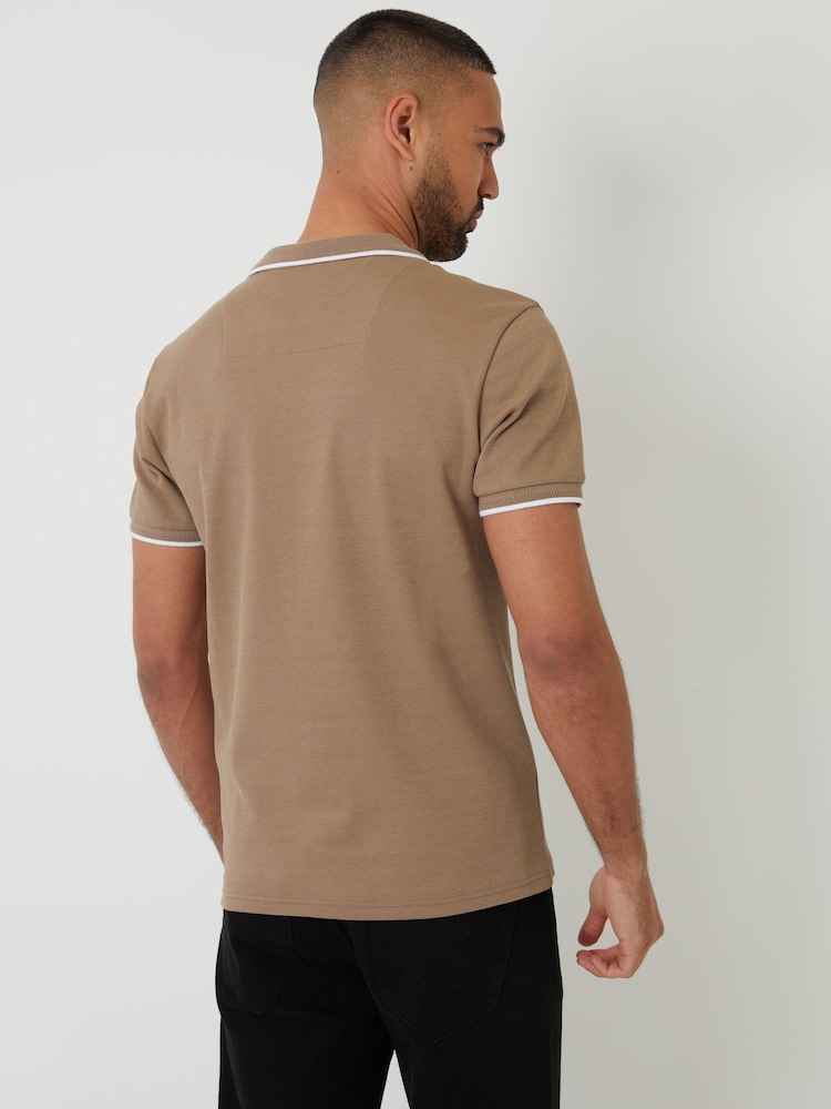 Threadbare Brown Interlock Trophy Neck 100% Cotton Polo Shirt - Image 2 of 5 Threadbare Brown Interlock Trophy Neck 100% Cotton Polo Shirt - Image 2 of 5