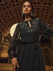 Love & Roses Black Star Petite Embellished Long Sleeve Midi Dress - Image 4 of 5