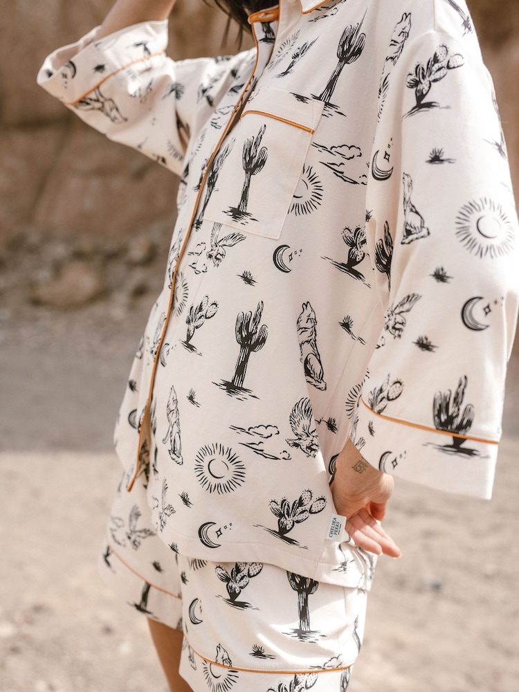 Chelsea Peers White Desert Wolf Print Short Pyjamas Set - Image 3 of 5