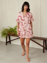 Chelsea Peers Satin Snake Print Short Pyjamas Set - صورة 1 من 5