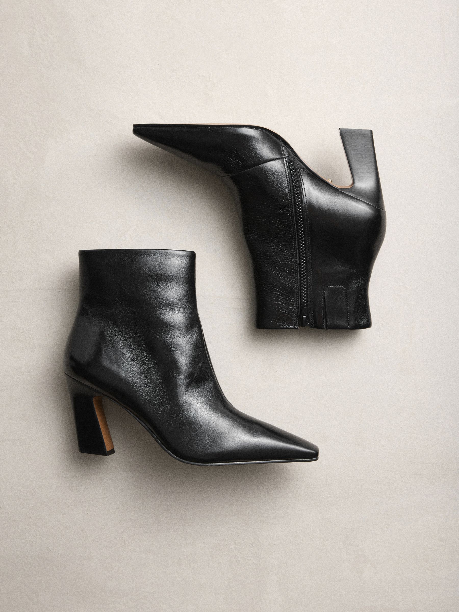 Buy Black Textured N. Premium Chisel Toe Curved Heel Ankle Boots