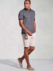 Brook Taverner Geometric Printed 100% Cotton Polo Shirt - صورة 2 من 3