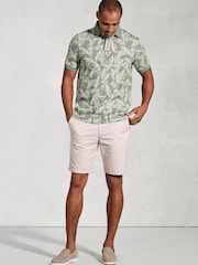 Brook Taverner Leaf Printed 100% Cotton Polo Shirt - صورة 2 من 3