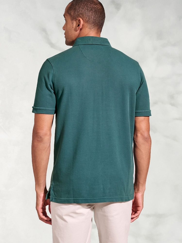 Brook Taverner Garment Dye Pique 100% Cotton Polo Shirt - صورة 2 من 4