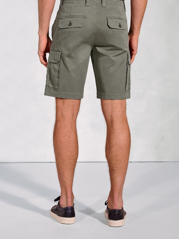 Brook Taverner Green Cotton Stretch Cargo Shorts - Image 2 of 4