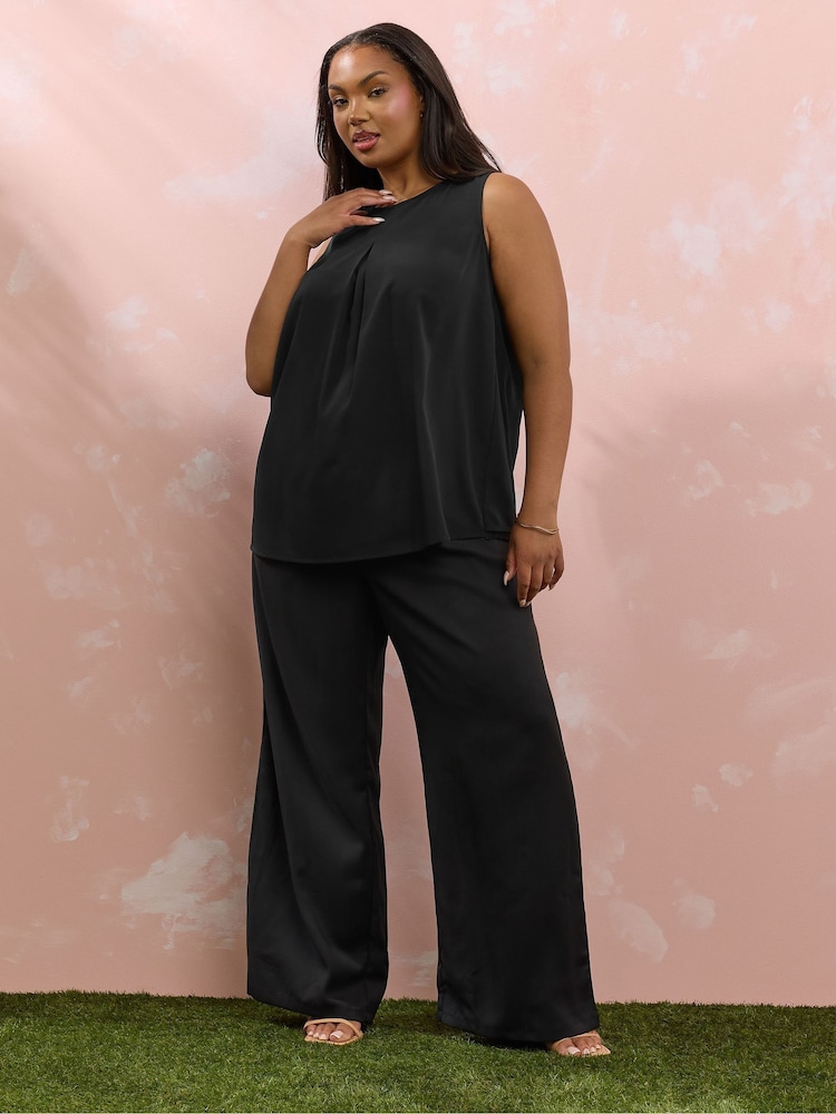 Yours Curve Black Lace Insert Scallop Vest - Image 2 of 10