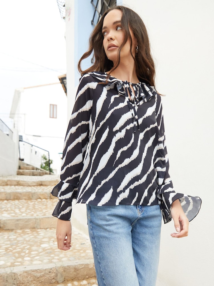 Another Sunday Animal Frill Sleeve Notch Neck Tie Detail Blouse - Image 2 of 4