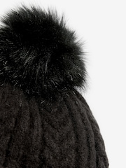 Preto - Lipsy Cosy Cable Pom Hat - Imagem 3 de 3