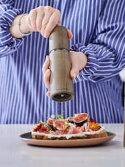 Cole & Mason Dark Grey Marlow Beech Salt & Pepper Mill Set - Image 3 of 5