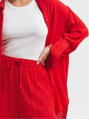 Simply Be Red Wide Fit Tie Waist Crinkle Wide Leg Trousers - Image 3 of 5