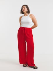 Simply Be Red Wide Fit Tie Waist Crinkle Wide Leg Trousers - Image 4 of 5