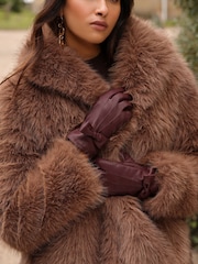 Love & Roses Burgundy Red Leather Look Bow Trim Gloves - Image 2 of 5