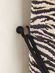 2 Pack Black Curtain Tieback Hooks - Image 2 of 3