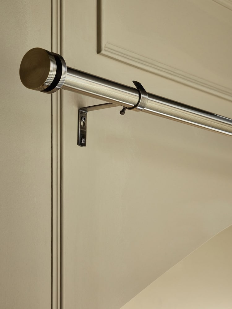 Antique Brass Ribbed Stud Finial 28mm Extendable Curtain Pole Kit - Image 1 of 2