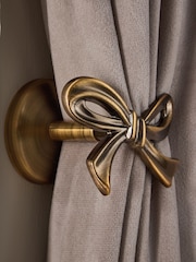 Antique Brass Set of 2 Bow Curtain Holdbacks - Image 3 of 4