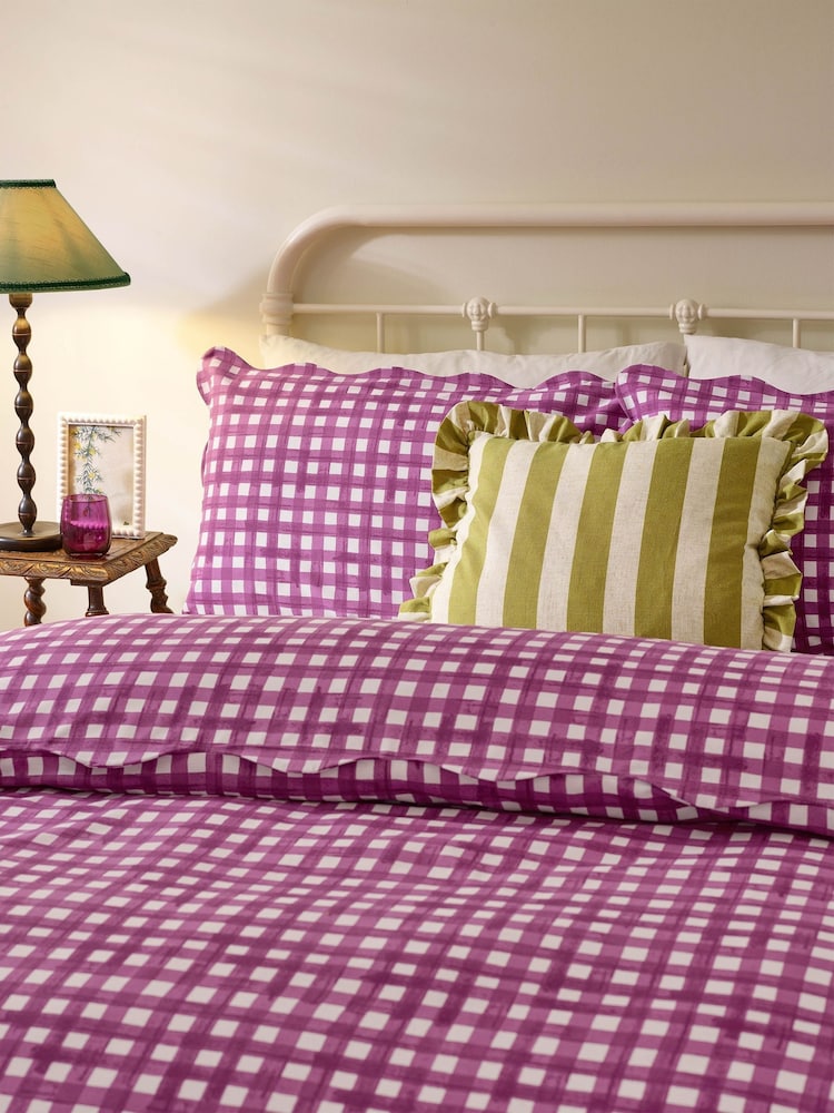furn. Red Scalloped Edge Gingham Duvet Set - Image 2 of 3 furn. Red Scalloped Edge Gingham Duvet Set - Image 2 of 3