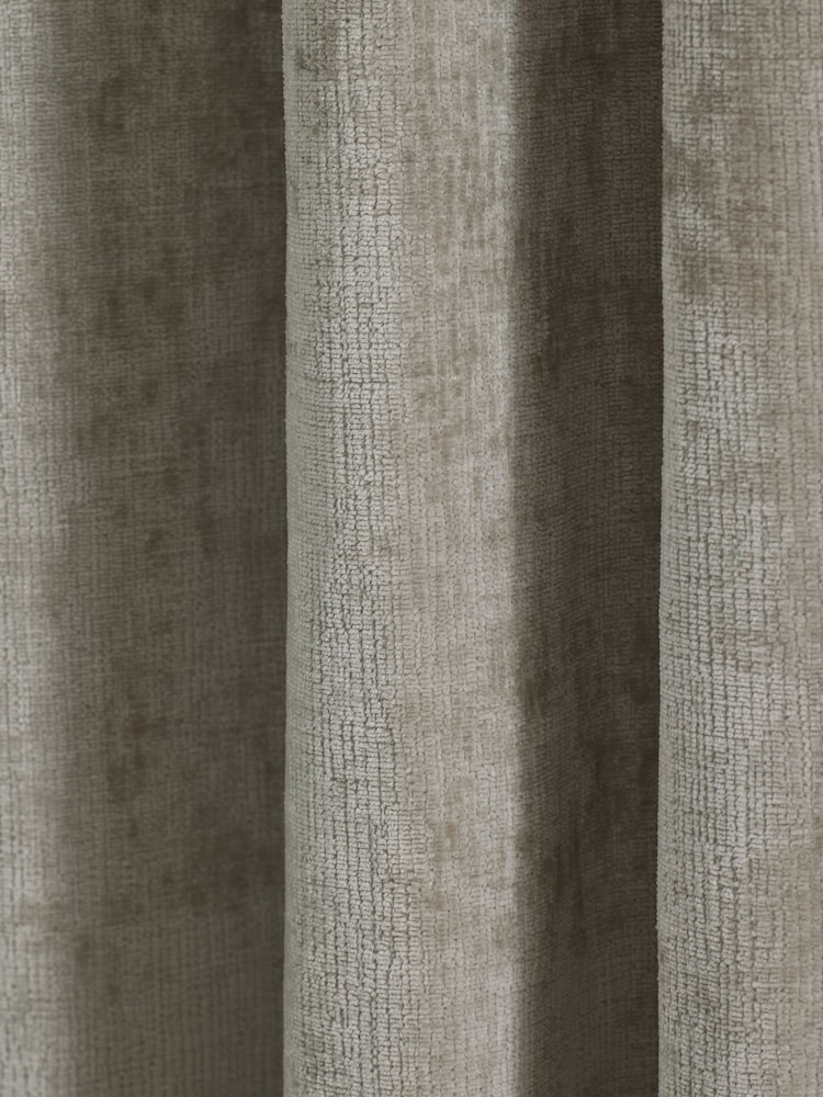 Natural Blackout/Thermal Plush Chenille Eyelet Curtains - Image 6 of 6