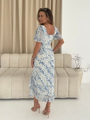Girl In Mind Mina Sweetheart Neckline Ruched Detail Midi Dress - Imagen 4 de 6