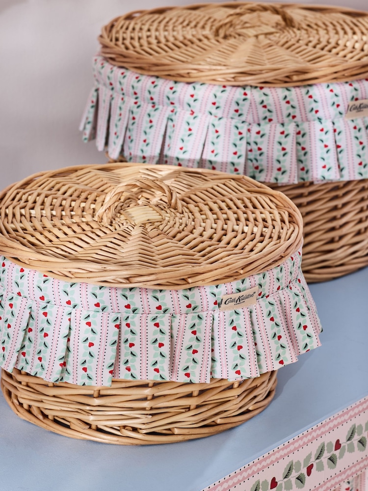 Cath Kidston Set of 2 Pink Wicker Storage Boxes with Fabric Lining - Image 2 of 5 Cath Kidston Set of 2 Pink Wicker Storage Boxes with Fabric Lining - Image 2 of 5