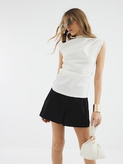 River Island Black Linen Structured Shorts - Image 1 of 4